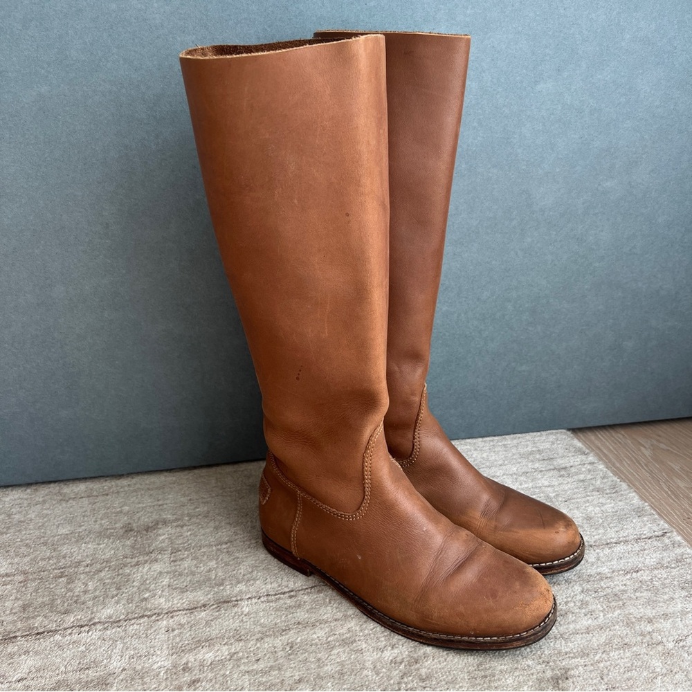 Pour la Victoire Tashi boots size 8
